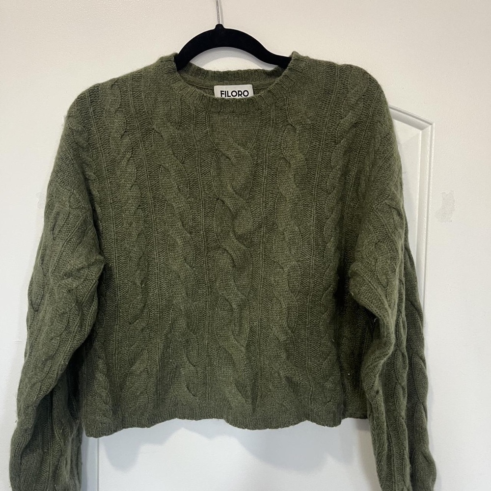 Filoro Women's Forest Green Cable Knit Turtleneck Sweater